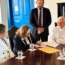 Escritura pública oficializa transferência do Centro Social Nossa Senhora da Esperança para a Paróquia Santa Júlia