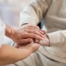 Simpósio aborda controle da dor e cuidado integral em cuidados paliativos