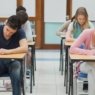 Projeto que exige ensino superior e exame para corretores de imóveis trava na Câmara